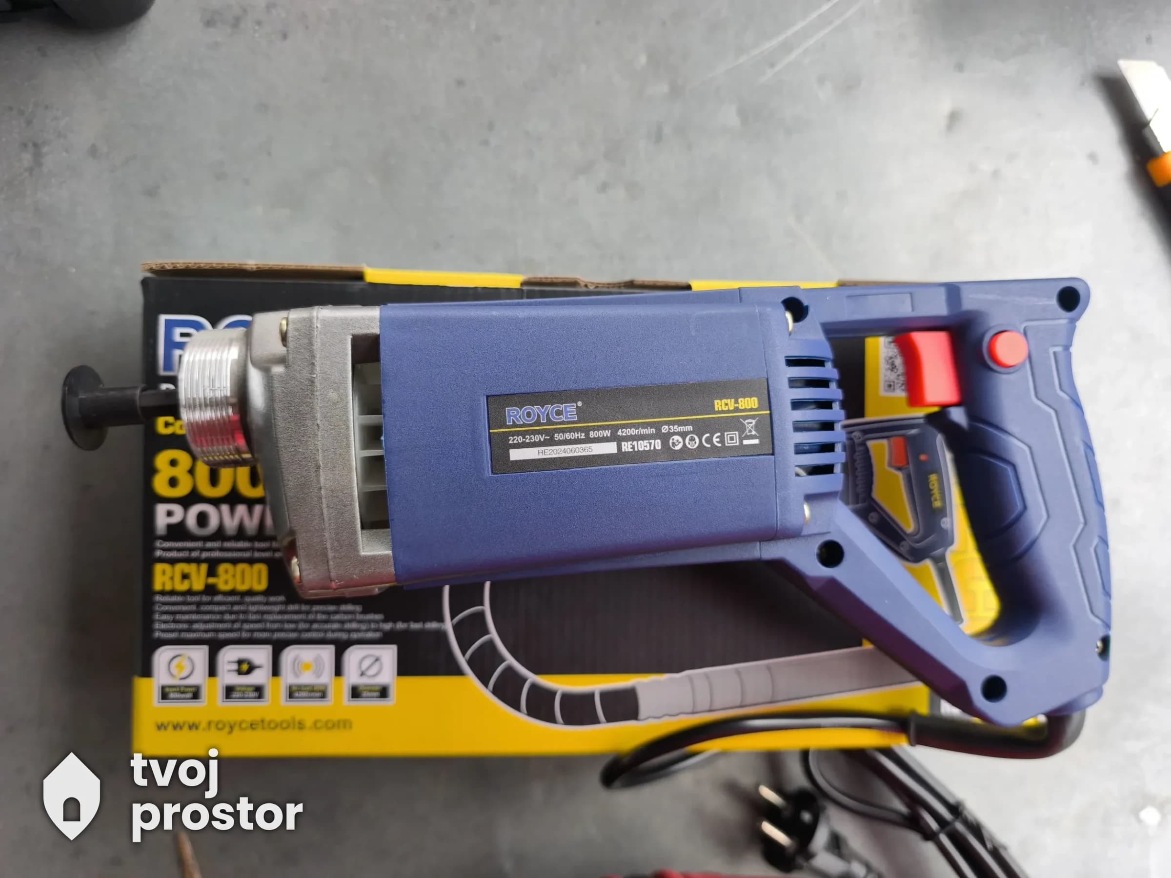 Royce vibrator za beton 800w 1m crevo / vibro igla — mašine i industrijska oprema, Alati Nidža, Negotin