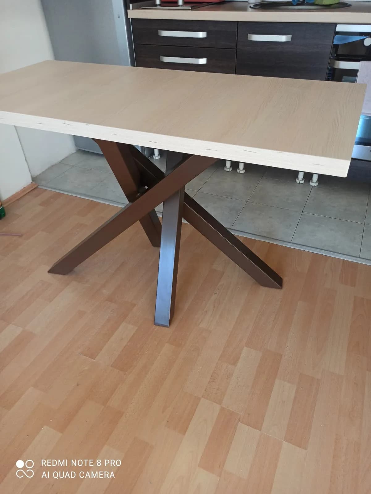 Metalne nogare za sto 49 — MilimetarLINE, Niš