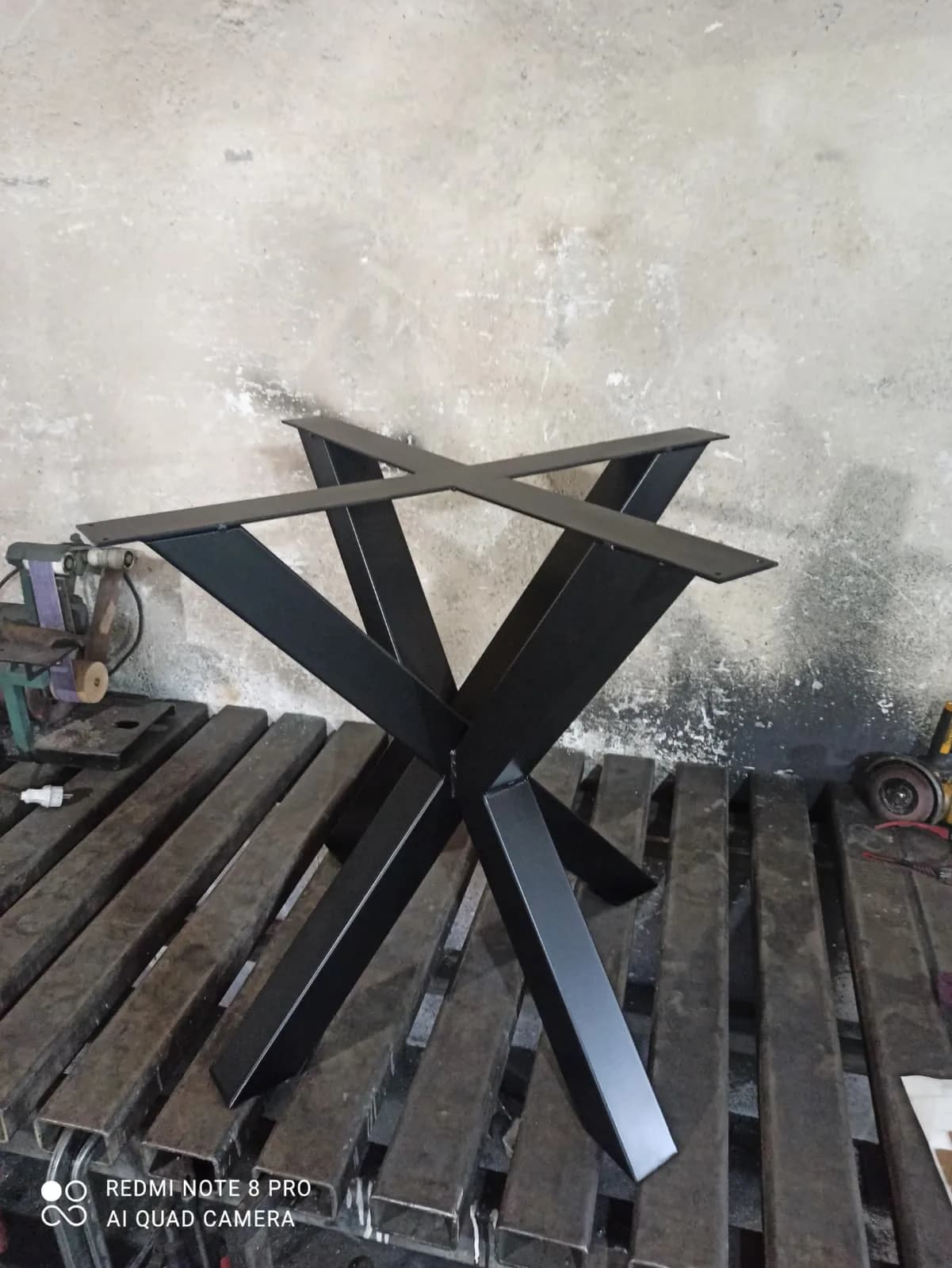 Metalne nogare za sto 60 — MilimetarLINE, Niš