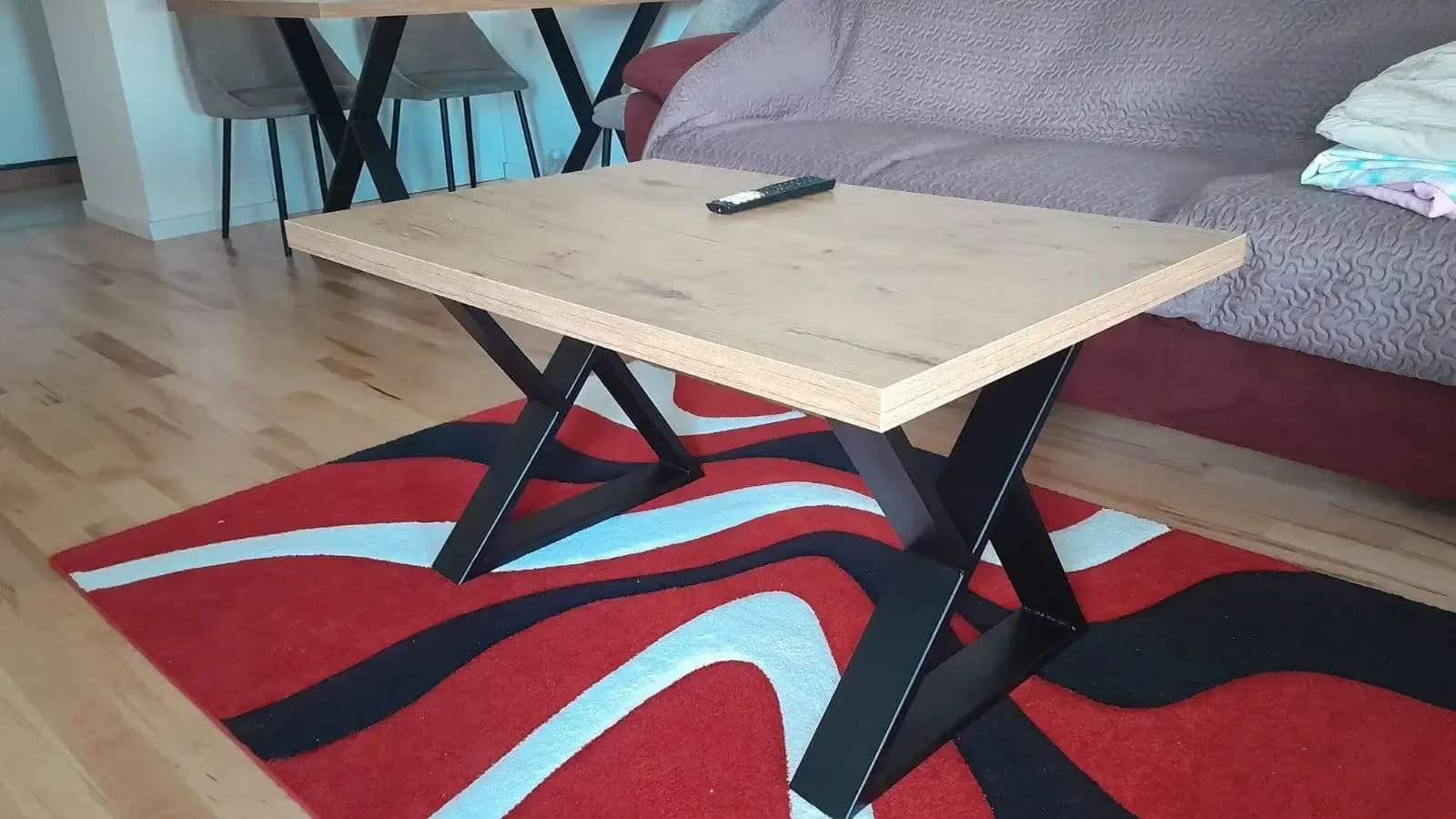 Sto Pufter — stolovi i stolice, MilimetarLINE, Niš