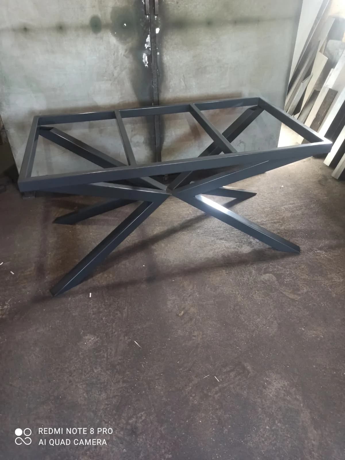 Metalne nogare za sto 112 — MilimetarLINE, Niš
