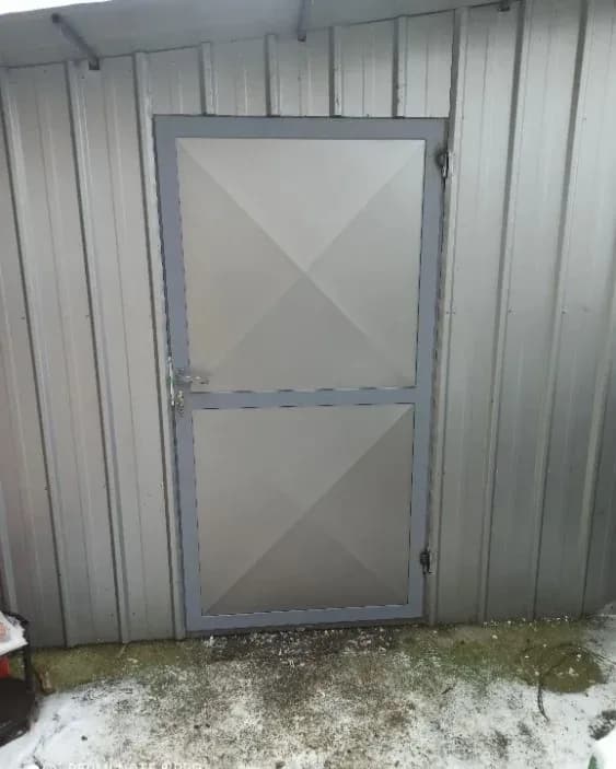 Metal Loft Vrata 27 — MilimetarLINE, Niš