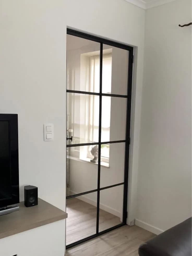 Metal Loft Vrata 22 — MilimetarLINE, Niš