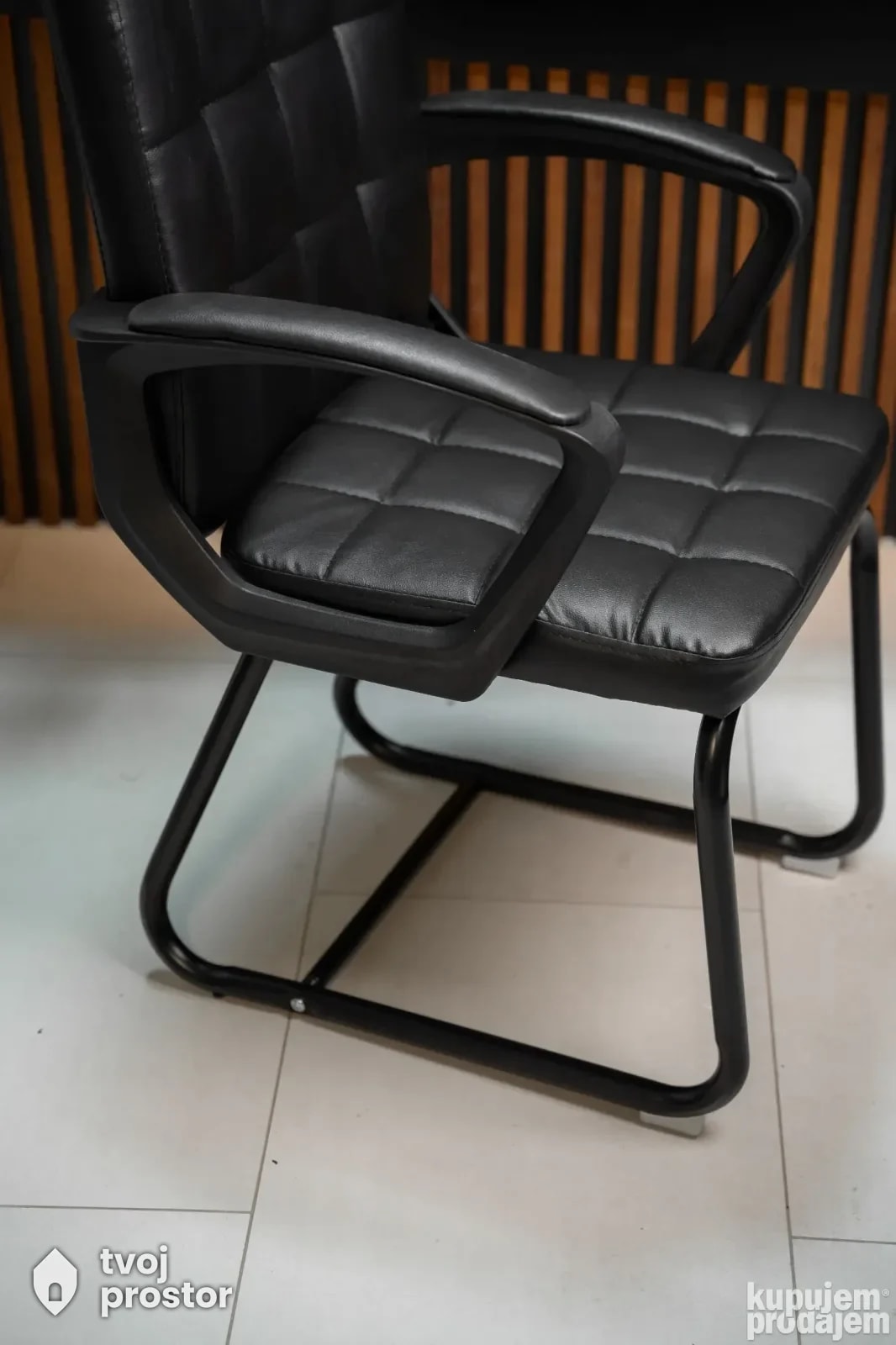 Stolica crna Focus Comfort — TvojaKancelarija, Kragujevac