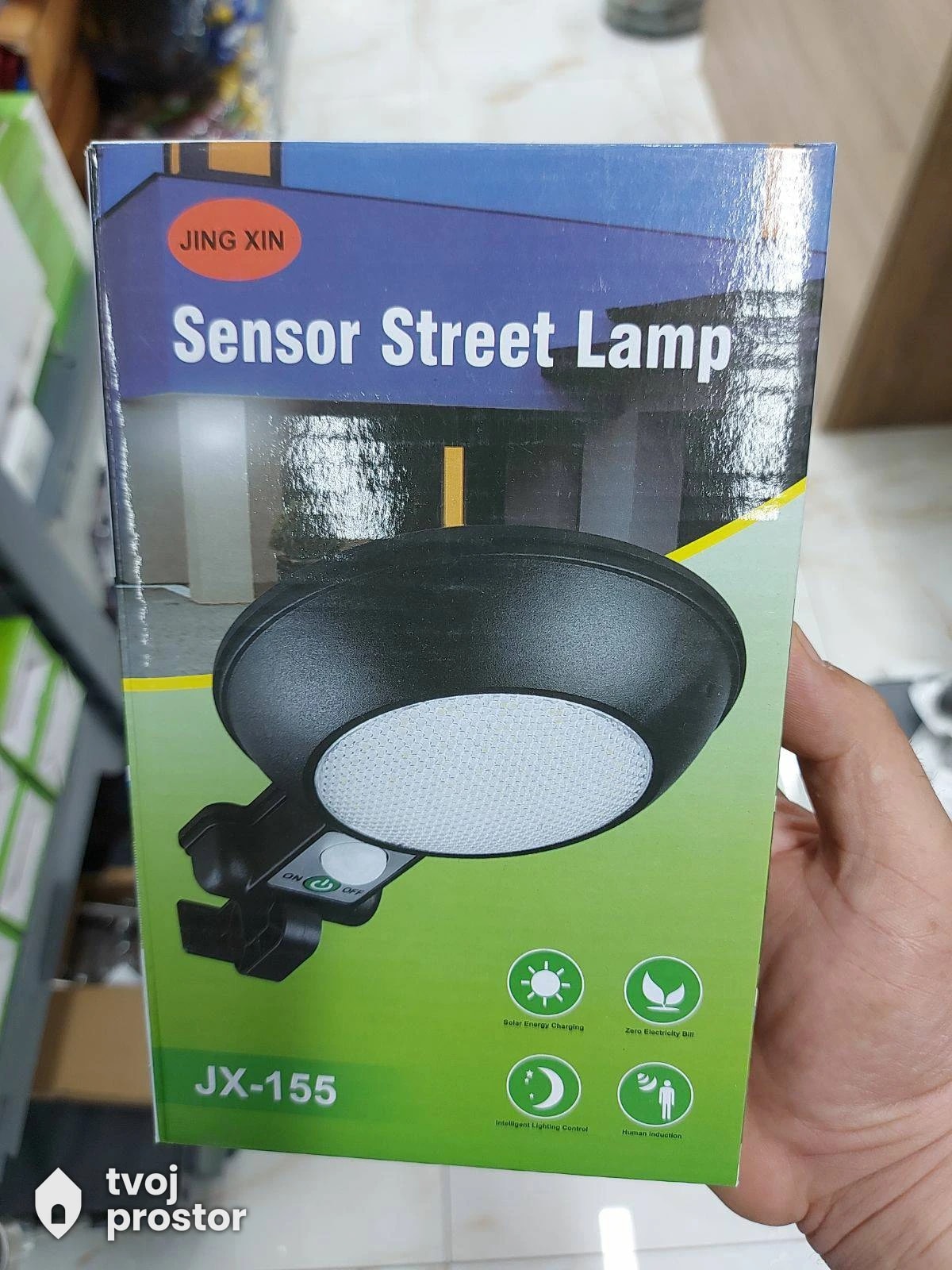 Ulicna lampa na senzor — fotografija 2 od 3