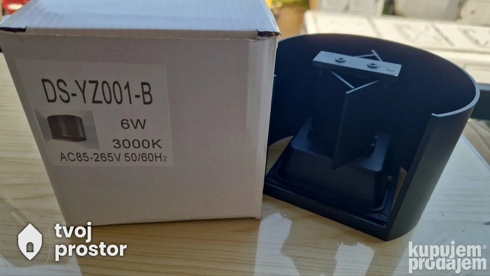 Led lampa — fotografija 2 od 3