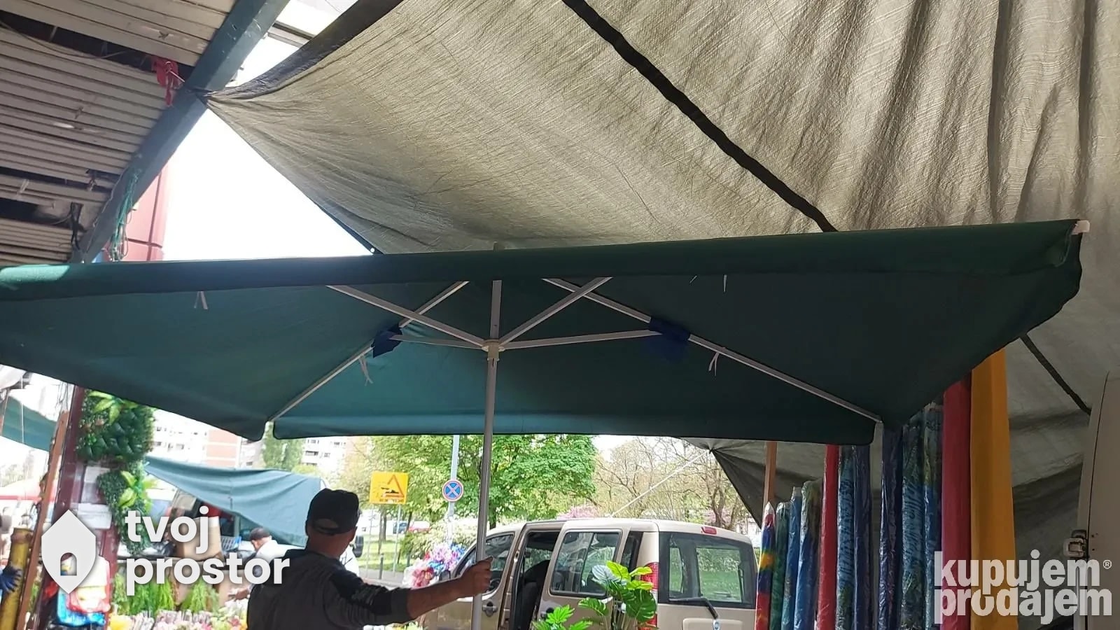 Suncobran vise dimenzija cetvrtasti 2m x 2.7m — fotografija 2 od 6