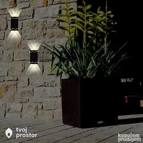 Solarna zidna lampa — fotografija 3 od 6