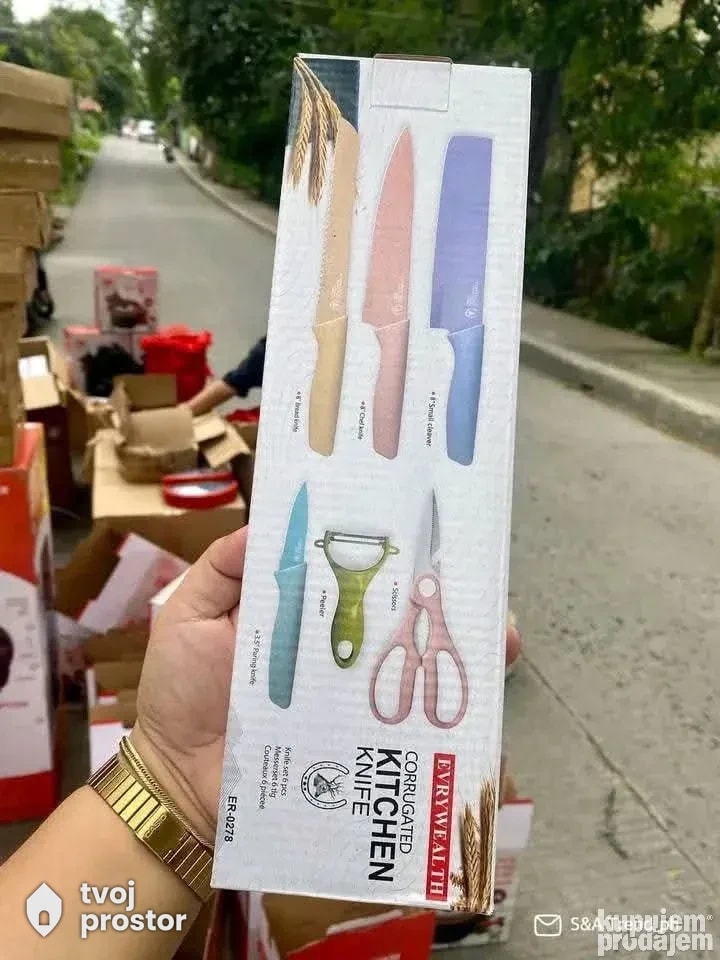Set nozeva sa ljustilicom i makazama 6u1 kuhinjski nozevi — Mungosi, Beograd