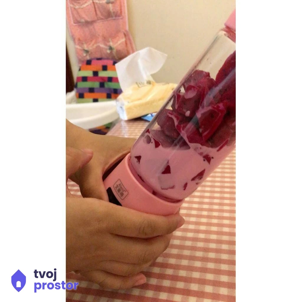 Blender — fotografija 5 od 12