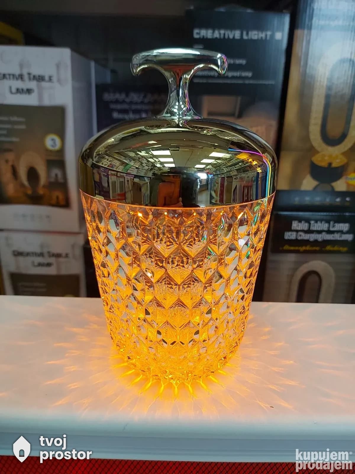 Lampa led usb u 3 boje — unutrašnja rasveta, Mungosi, Beograd