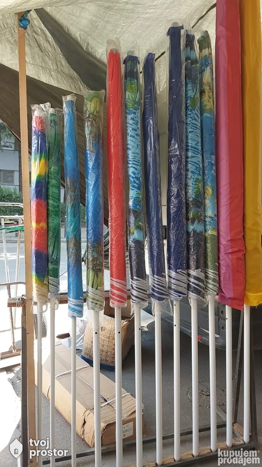 Suncobran vise dimenzija cetvrtasti 2m x 2.7m — fotografija 4 od 6