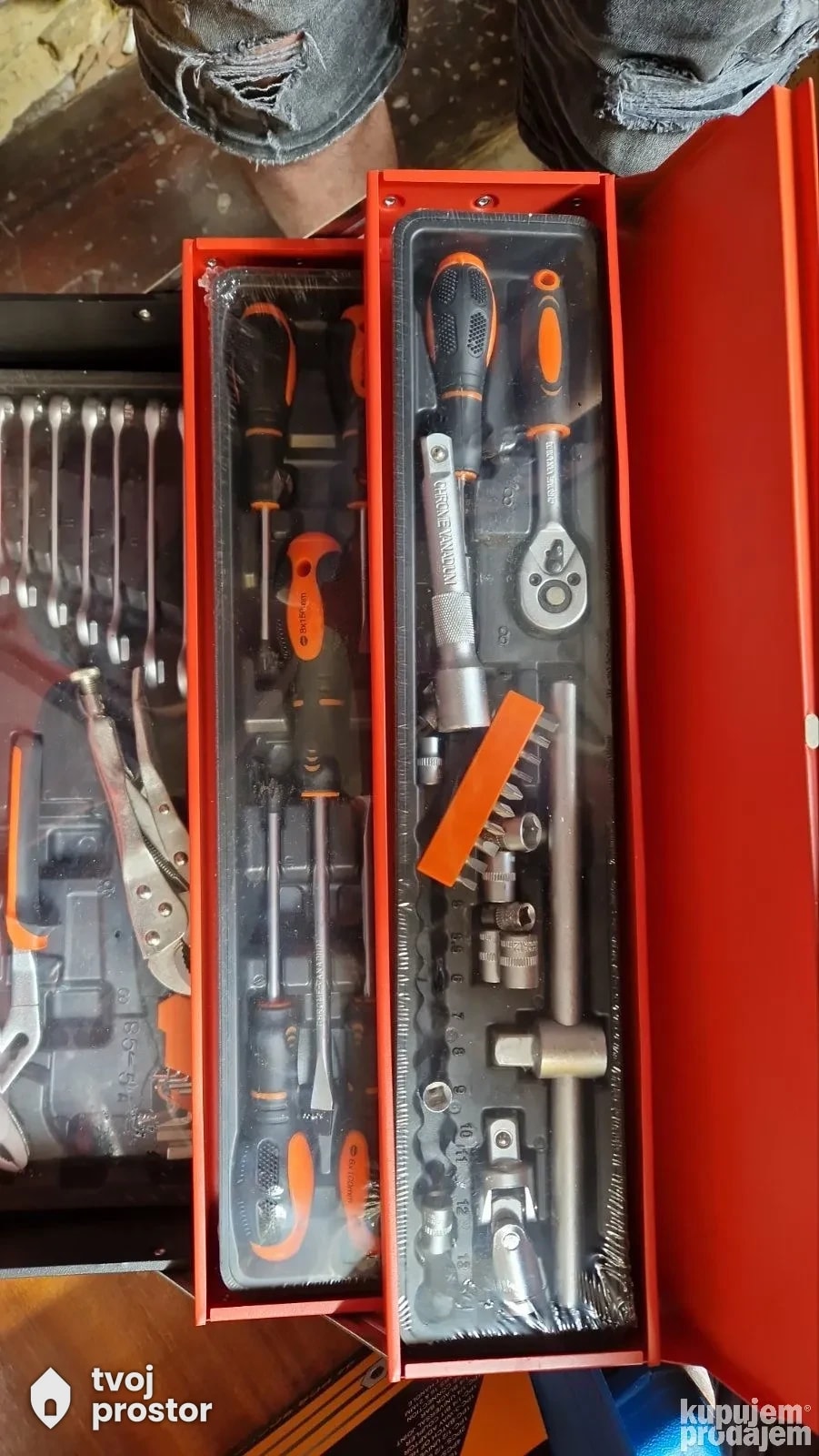 Set alata u metalnom koferu 85 delova — fotografija 4 od 6